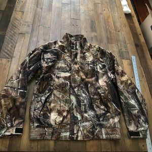 Pre-owned Field & Stream Hunting Camo Jacket. Men’s small.